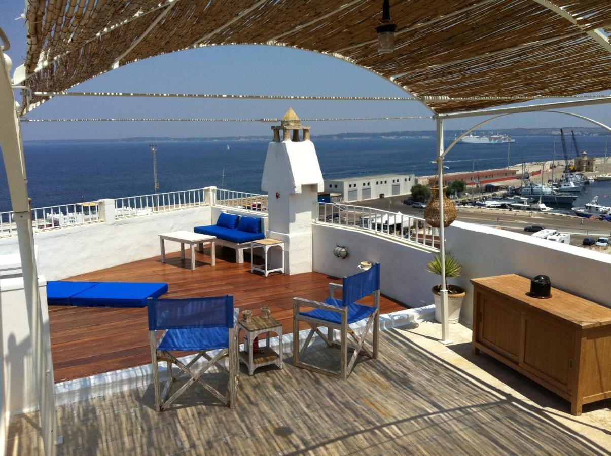 4 Balconi House-San Gregorio Palazzo Unico Vista Mare Villa Gallipoli Værelse billede